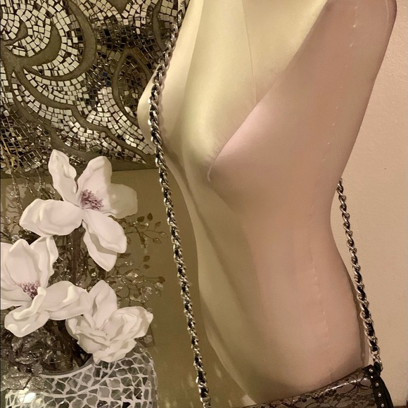 Betsy Johnson cross body lace bag - Picture 2 of 7